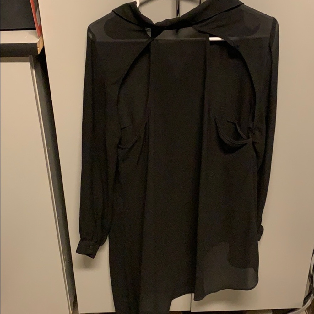 Button up - Picture 2 of 2